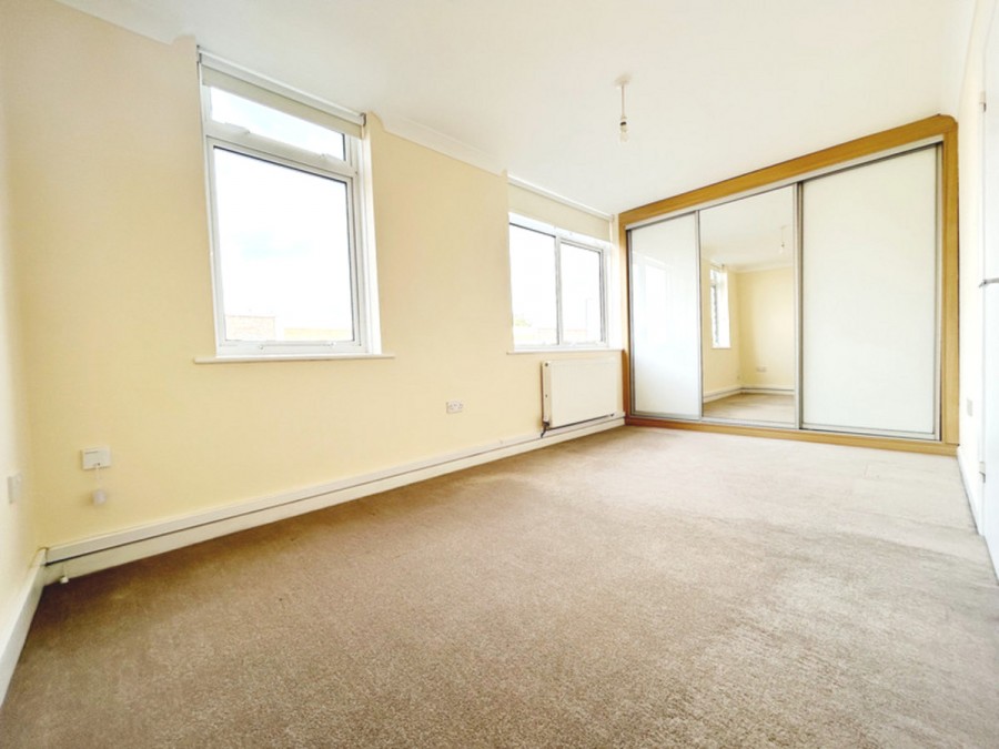 Wimborne Road, Bournemouth, BH11 9