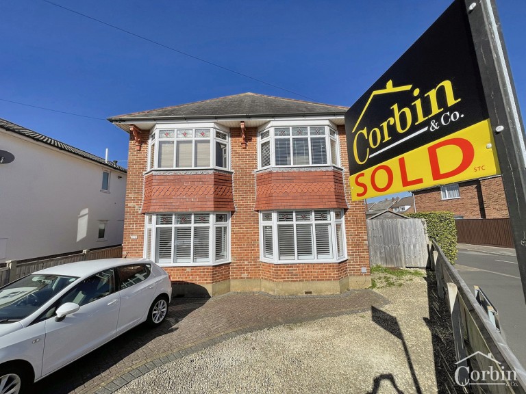 Kingswell Road, Bournemouth, BH10 5