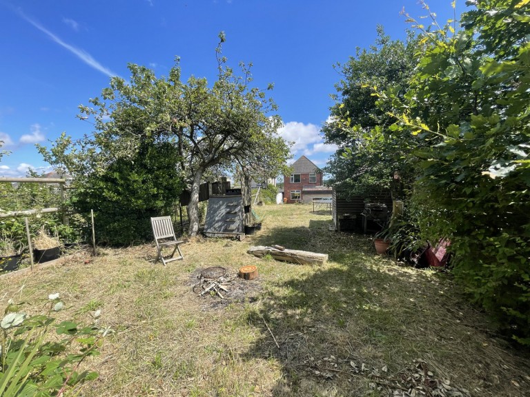 Kinson Road, Bournemouth, BH10 4