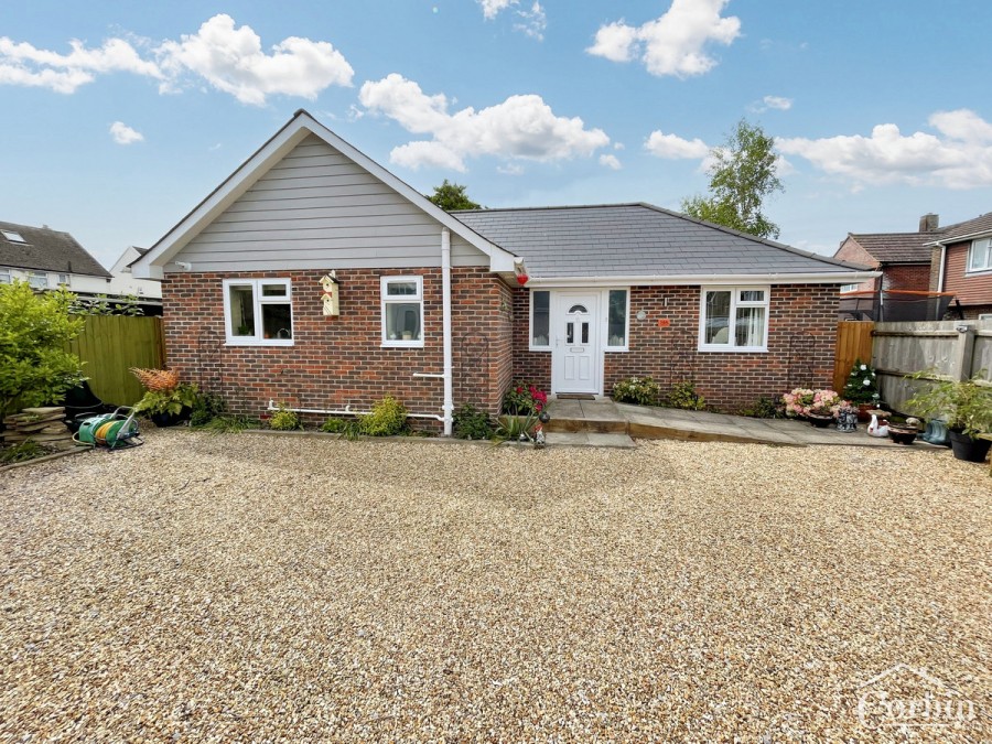 Hadow Road, Bournemouth, BH10 5