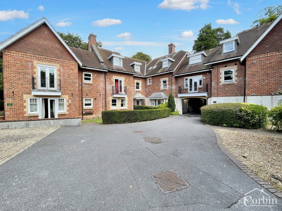 The Glade, Bournemouth, BH2 6