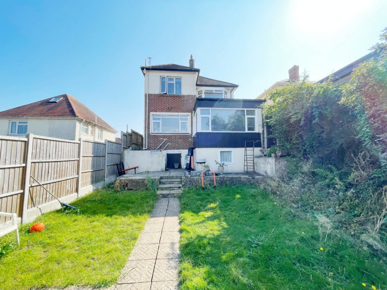 Ferncroft Road, Bournemouth, BH10 6