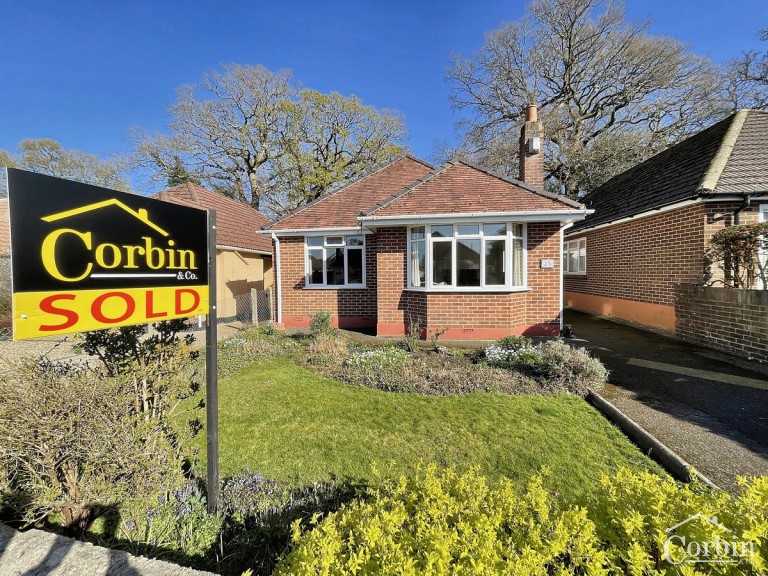 Royal Oak Road, Bournemouth, BH10 5