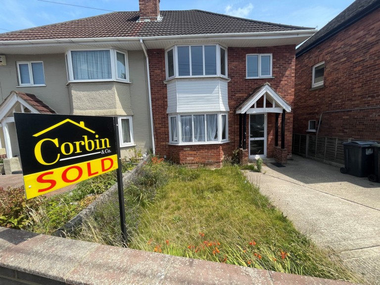 Stanton Road, Bournemouth, BH10 5