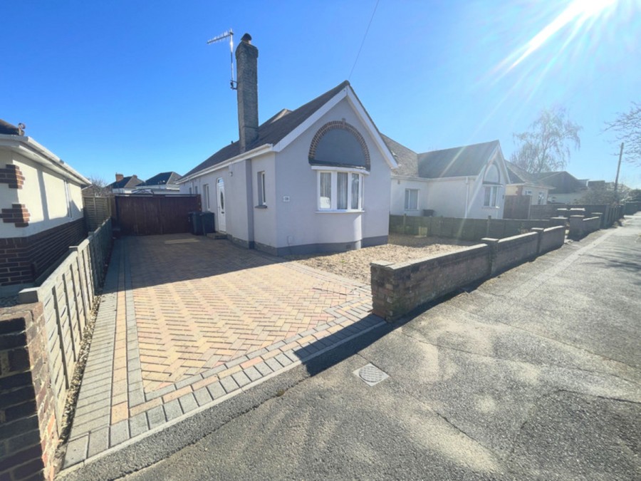 Weymans Avenue, Bournemouth, BH10 7