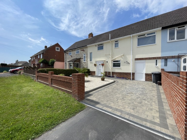 Leybourne Avenue, Bournemouth, BH10 6