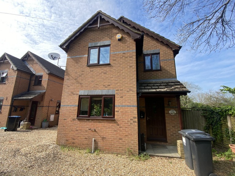 Wimborne Road, Bournemouth, BH11 9