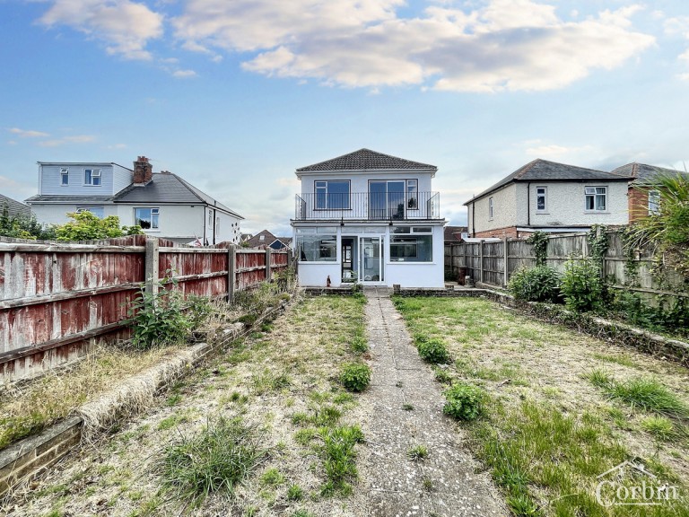 Howeth Road, Bournemouth, BH10 5