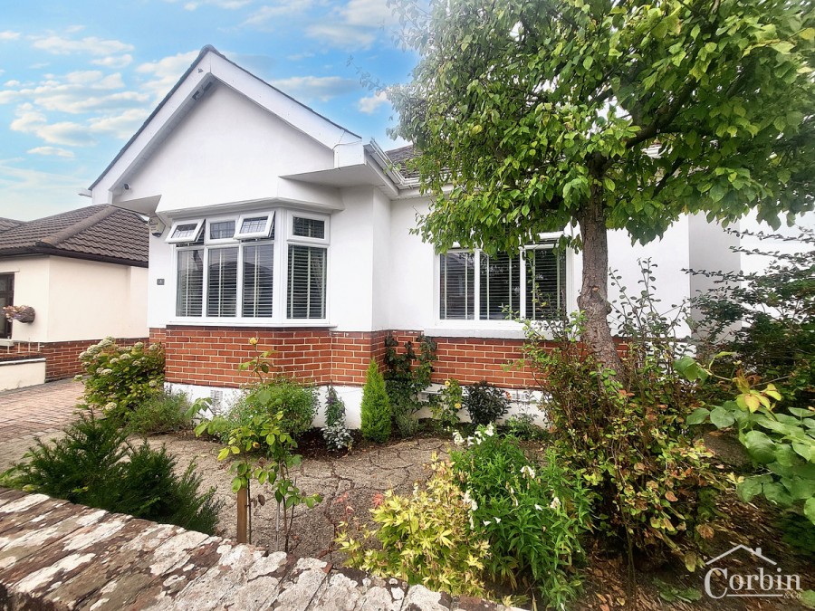 Heather Road, Bournemouth, BH10 5