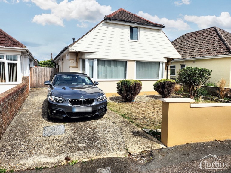 Durdells Avenue, Bournemouth, BH11 9