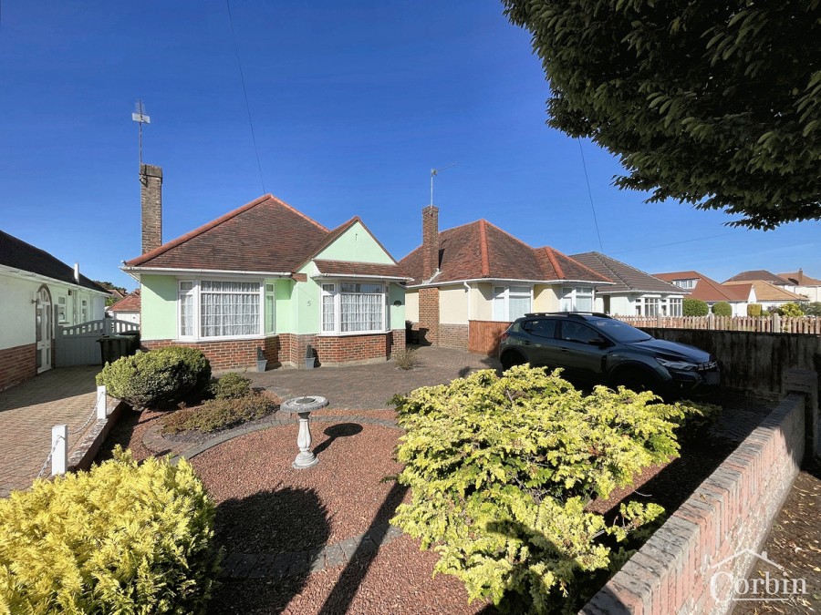 Barrow Road, Bournemouth, BH8 0